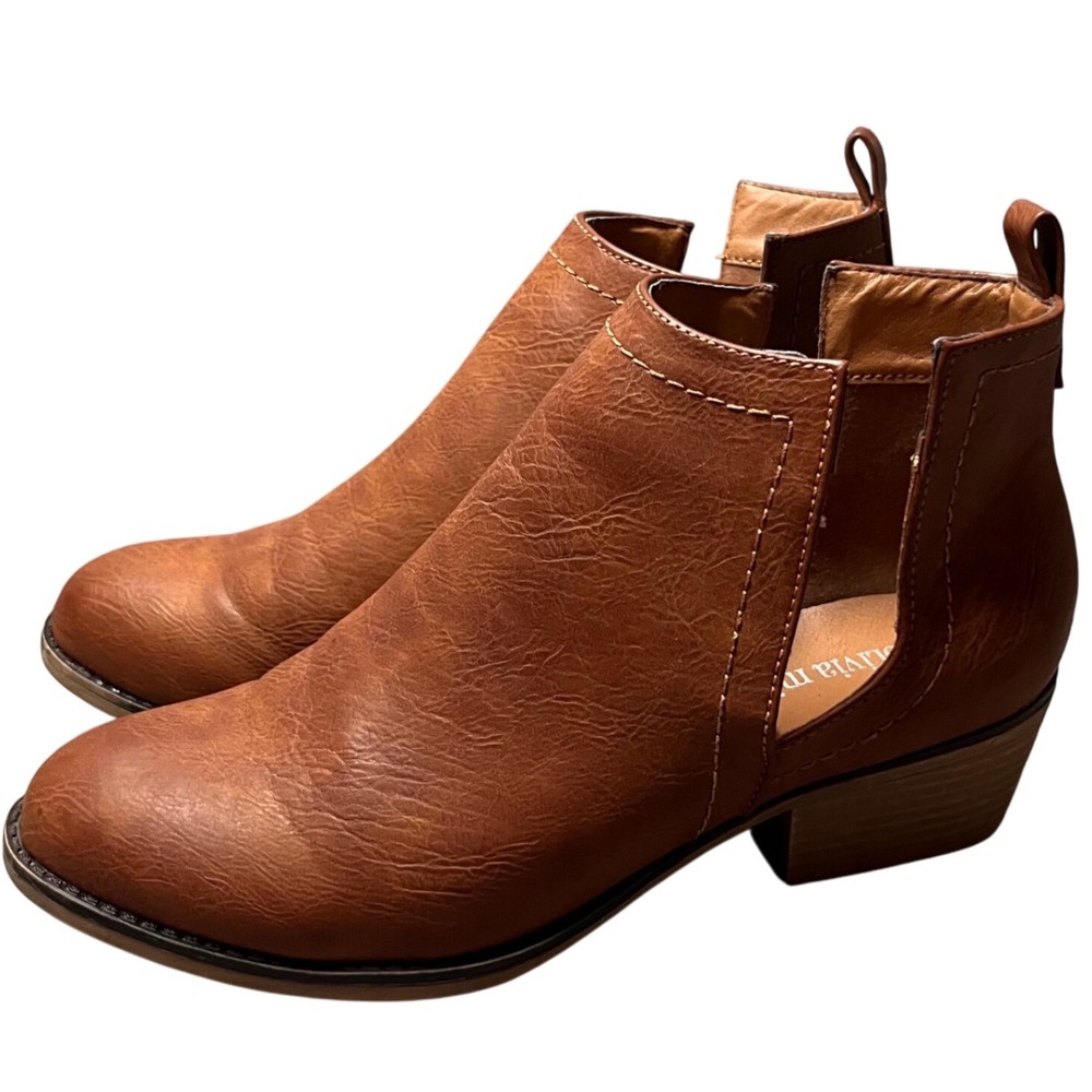 Olivia Miller Womens Brown‎ Faux Leather Ankle Boots Side Cutout Block Heel Sz 9